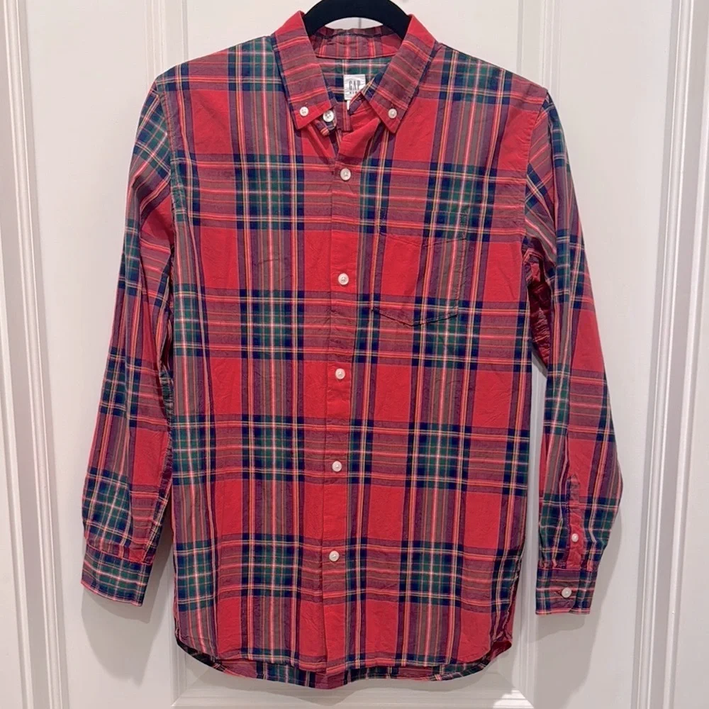 GAP Boys XXL Red Button Down Shirt Classic Plaid Design